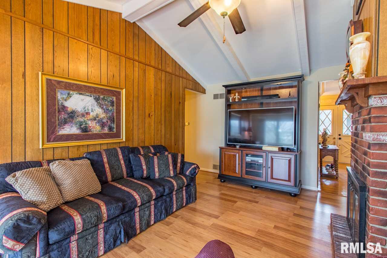 305 Pine Ridge Drive Washington, IL 61571 - Photo 26 of 36 Gallery Image 26