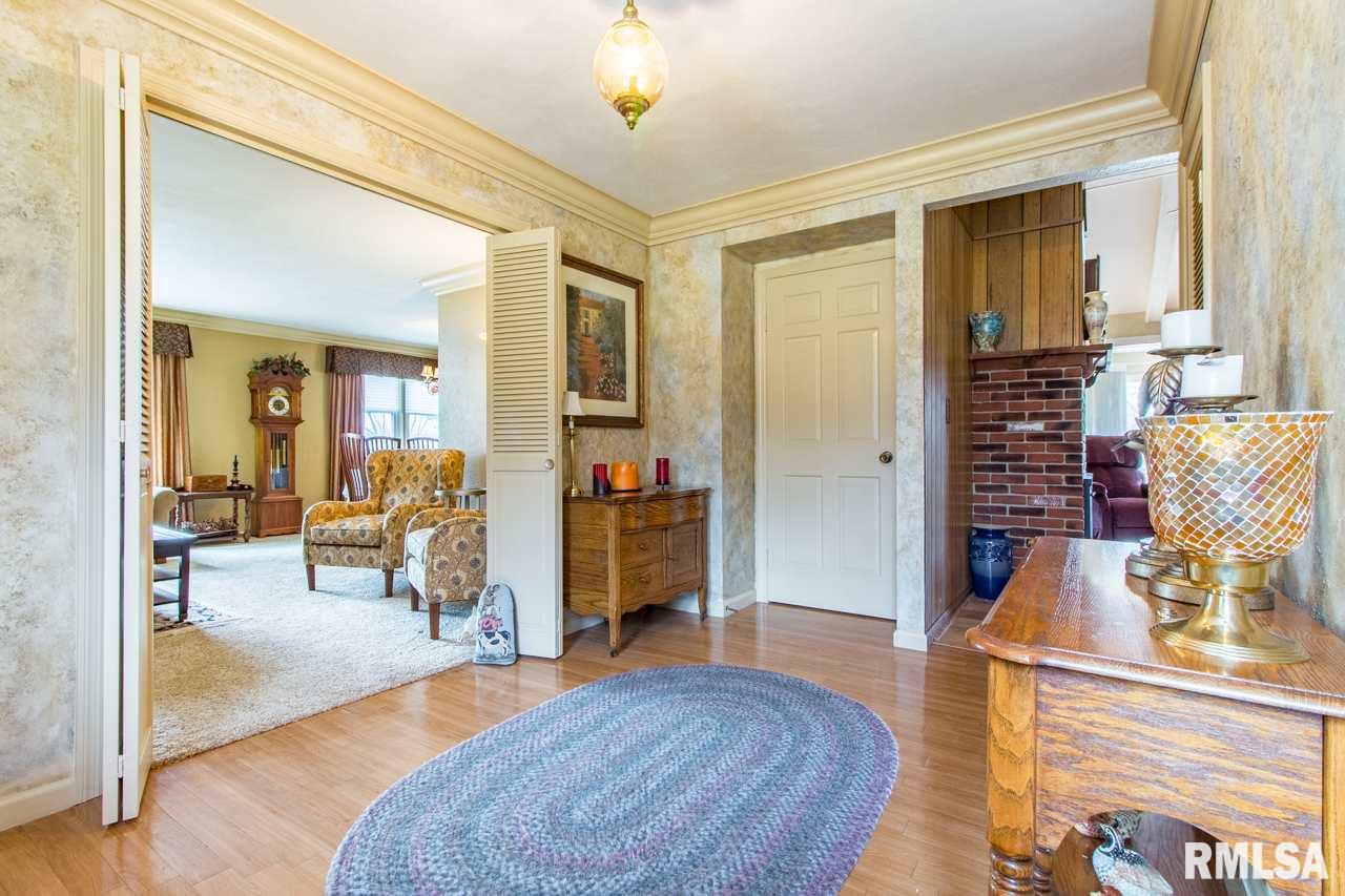 305 Pine Ridge Drive Washington, IL 61571 - Photo 9 of 36 Gallery Image 9