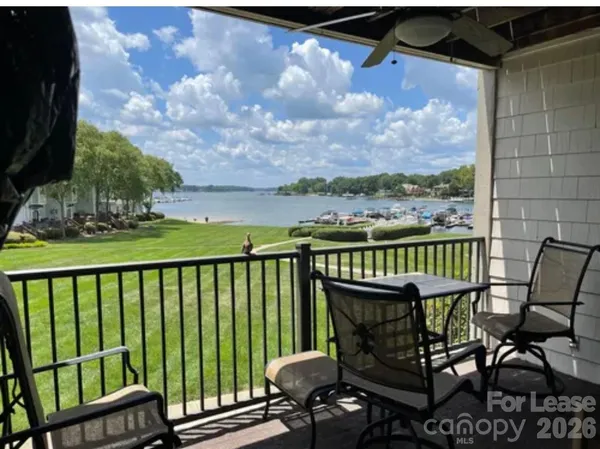 $1,750 | 18701 Nautical Drive, Unit 203, Cornelius, NC 28031