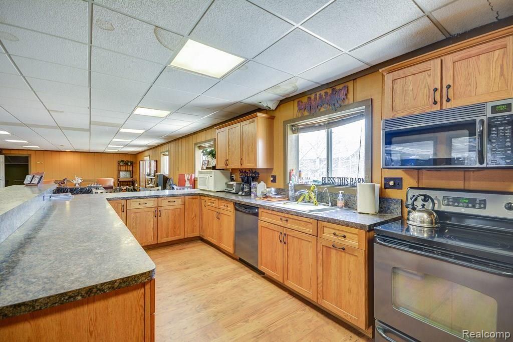 2422 Hosner Road Oxford, MI 48370 - Photo 17 of 39 50.jpg
