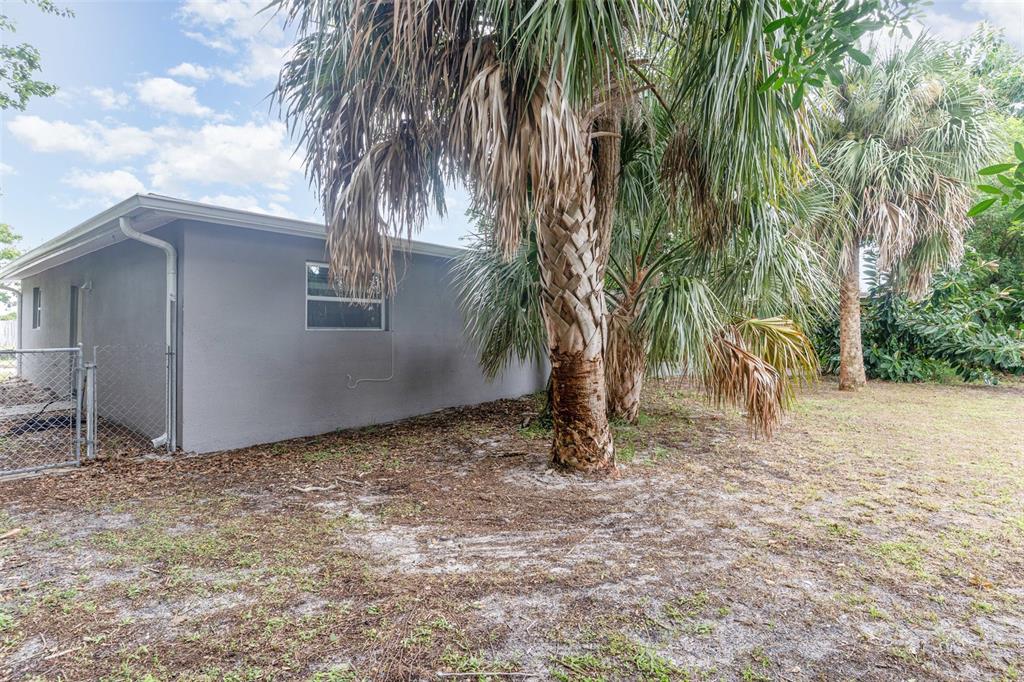 2019 Barkley Avenue Melbourne, FL 32935 - Photo 34 of 34 Gallery Image 34