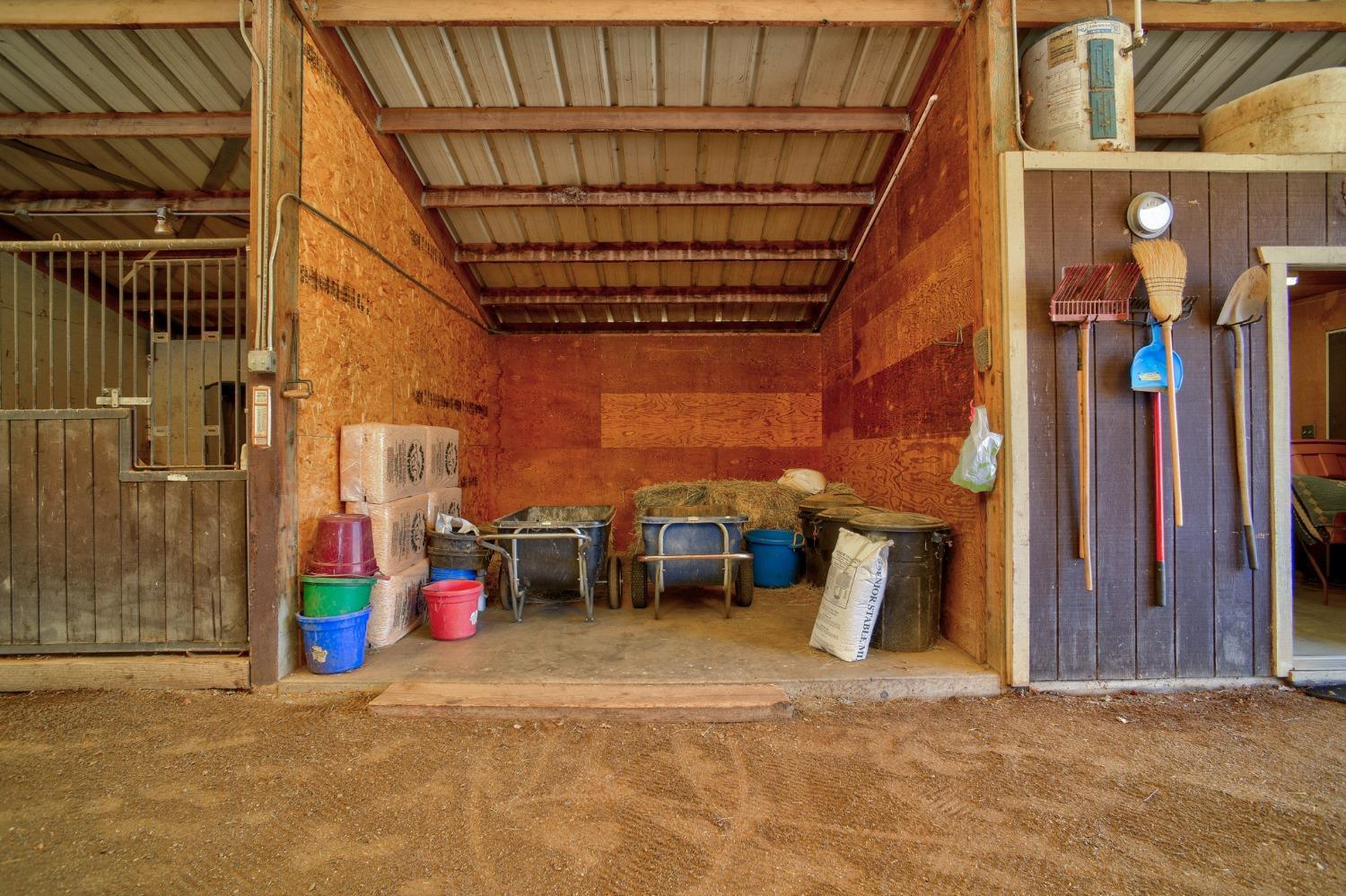 8720 Tavernor Road Wilton, CA 95693 - Photo 42 of 83