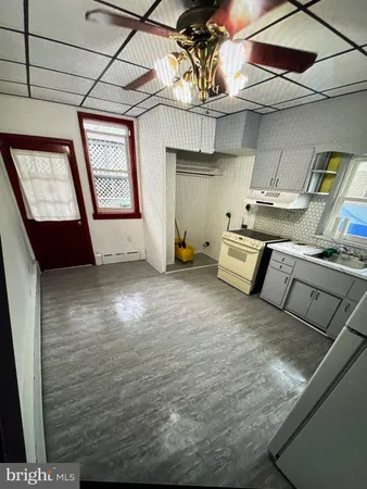 a view of a storage & utility room