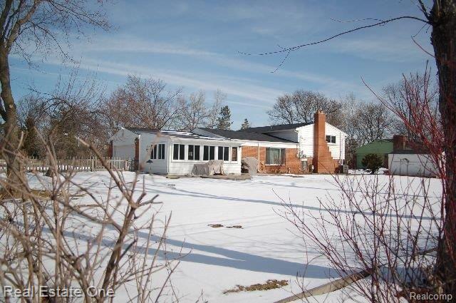 2465 West Wattles Road Troy, MI 48098 - Photo 16 of 16 back of home