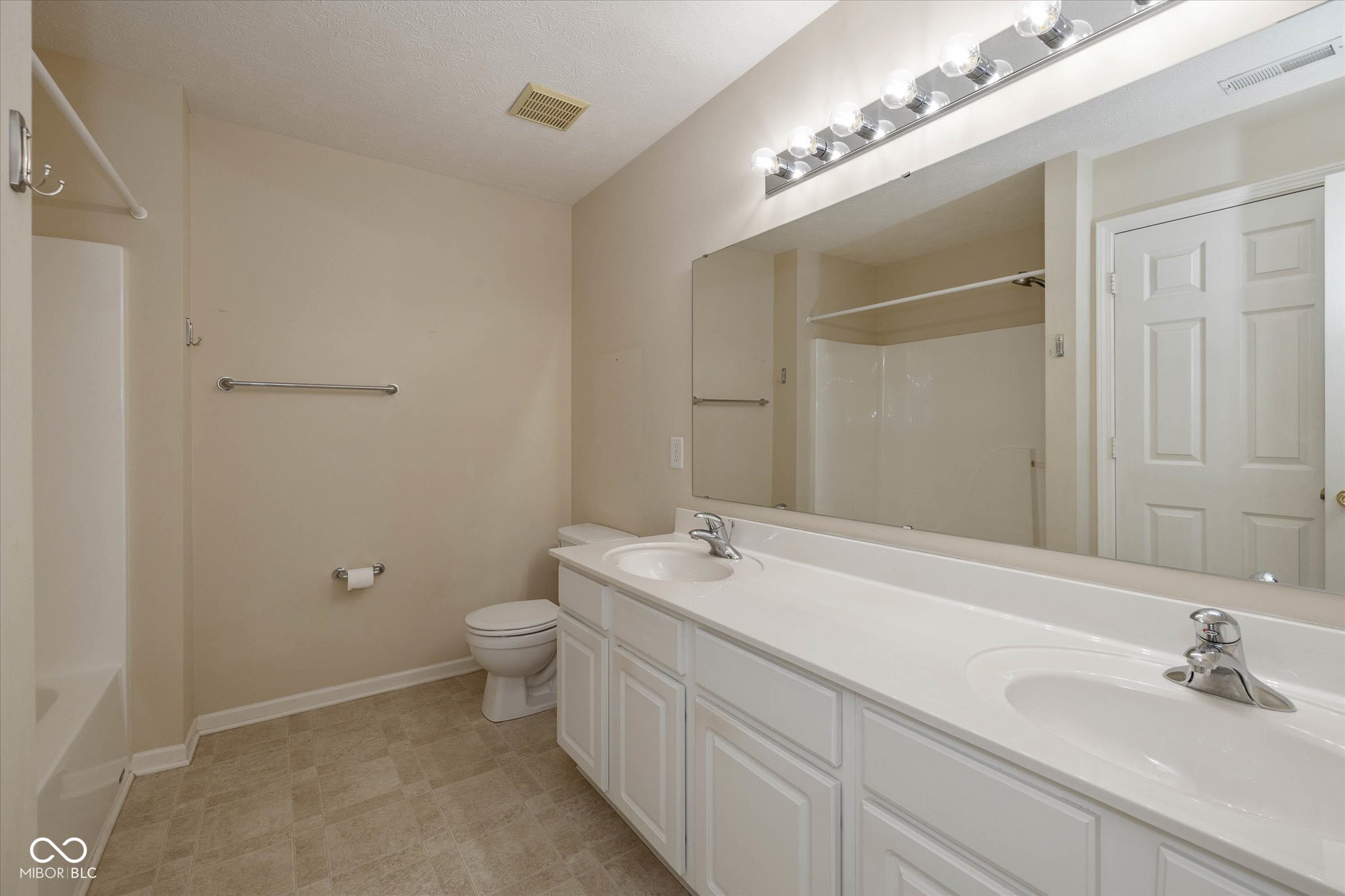 16923 Mapleton Place Westfield, IN 46074 - Photo 19 of 25 Gallery Image 19
