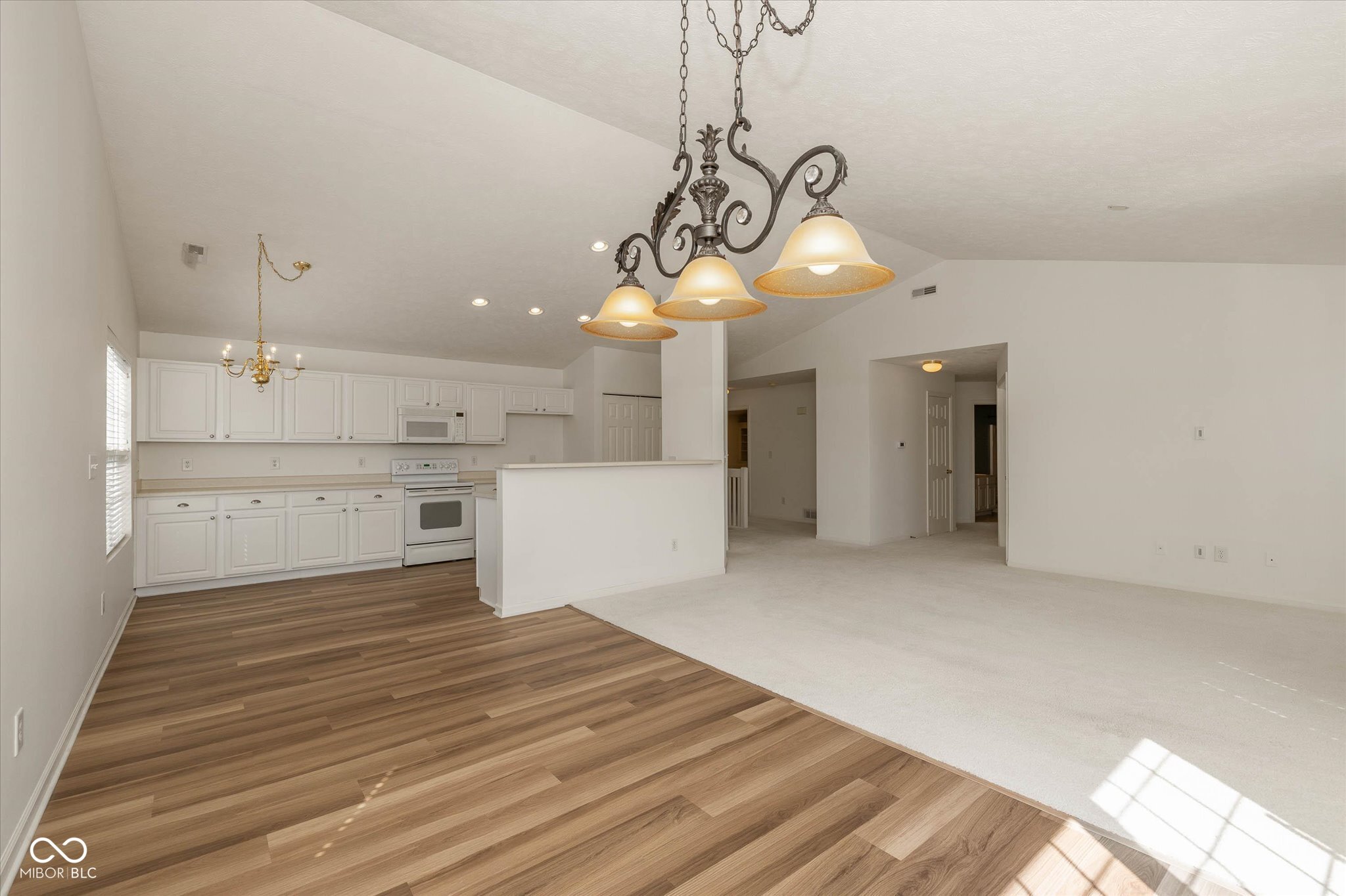16923 Mapleton Place Westfield, IN 46074 - Photo 9 of 25 Gallery Image 9