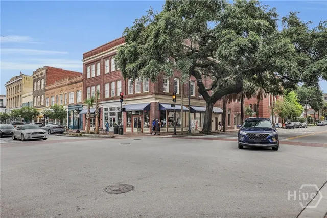 $1,850 | 321 West Broughton Street, Unit 5, Savannah, GA 31401