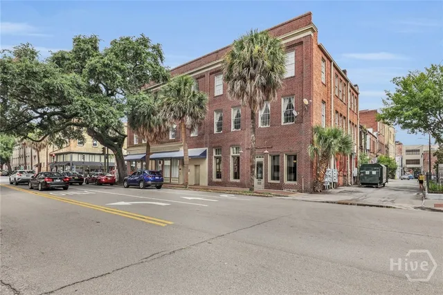 $1,850 | 321 West Broughton Street, Unit 5, Savannah, GA 31401