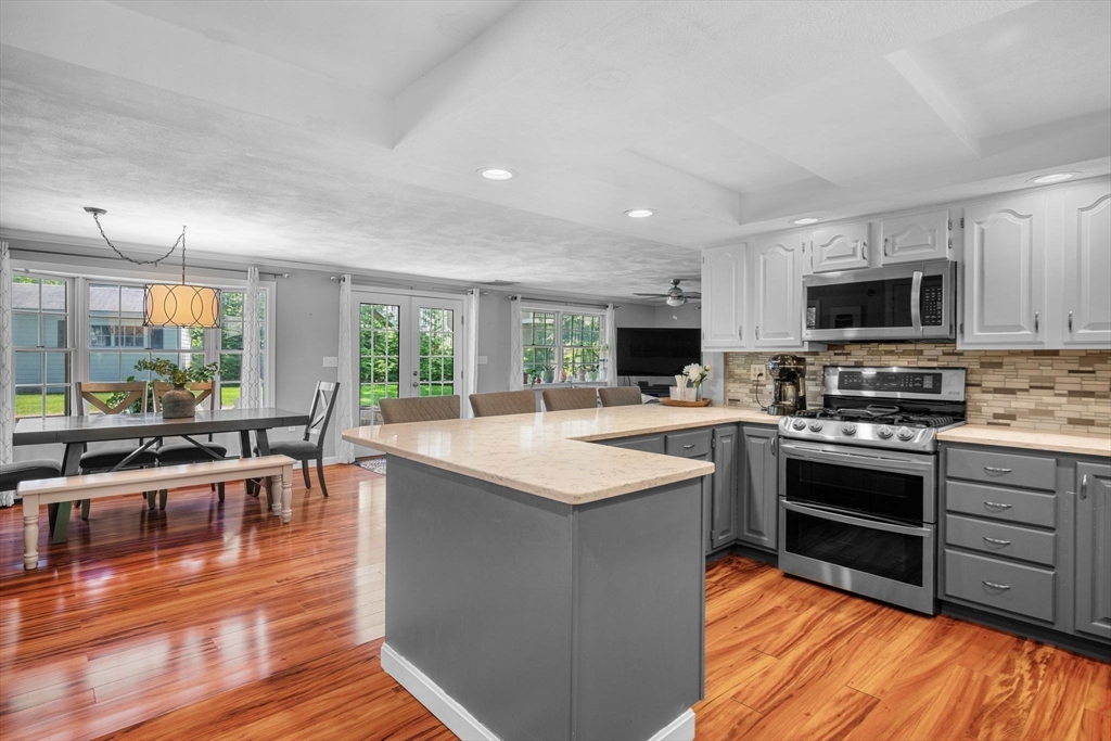 15 Hartshorne Road Wakefield, MA 01880 - Photo 9 of 40 Gallery Image 9