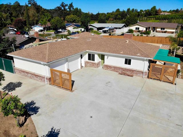 $959,900 | 2445 South Stage Coach Lane, Fallbrook, CA 92028