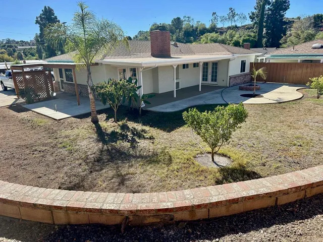 $950,000 | 2445 South Stage Coach Lane, Fallbrook, CA 92028