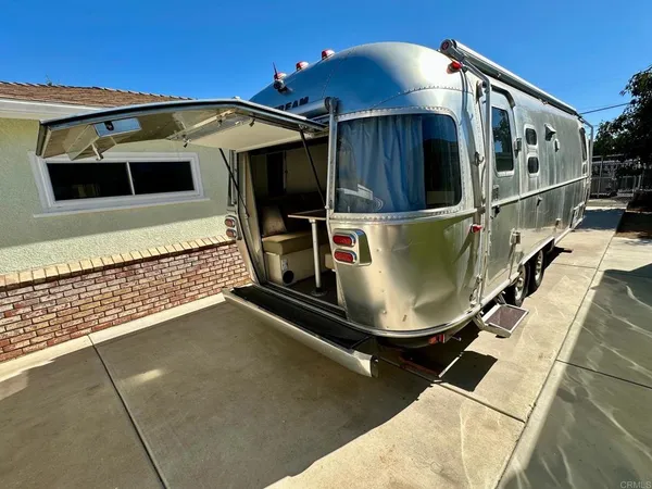 $880,000 | 2445 South Stage Coach Lane, Fallbrook, CA 92028