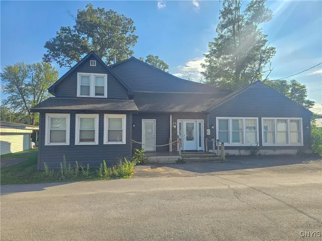 $399,900 | 228 8th Avenue, Vienna, NY 13157