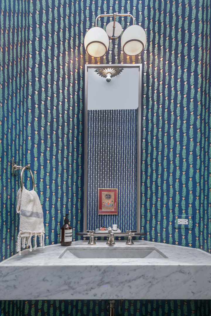 41 East Elm Street Chicago, IL 60611 - Photo 12 of 50 a view of a brick house with many windows