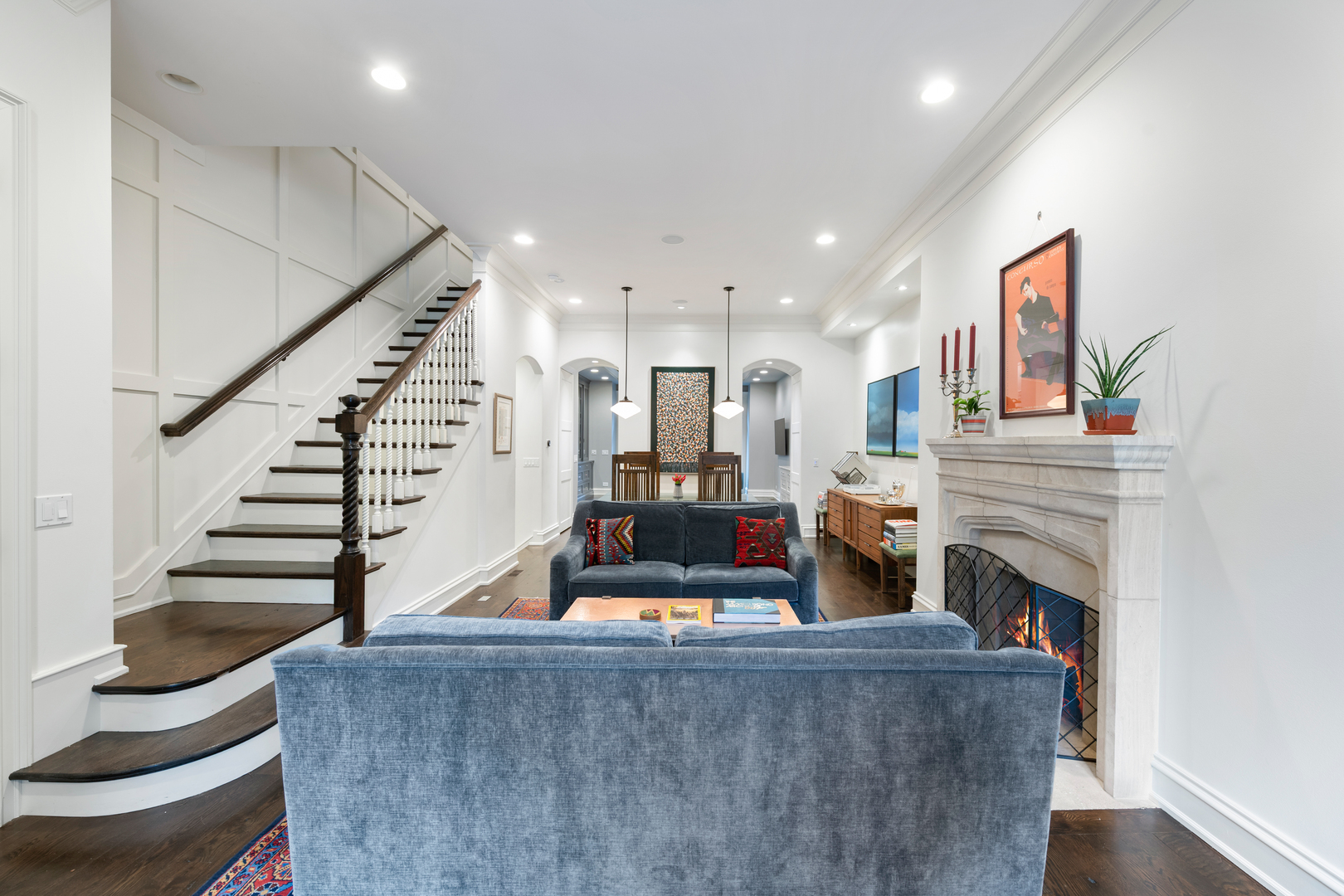 41 East Elm Street Chicago, IL 60611 - Photo 5 of 50 a living room with furniture and a fireplace