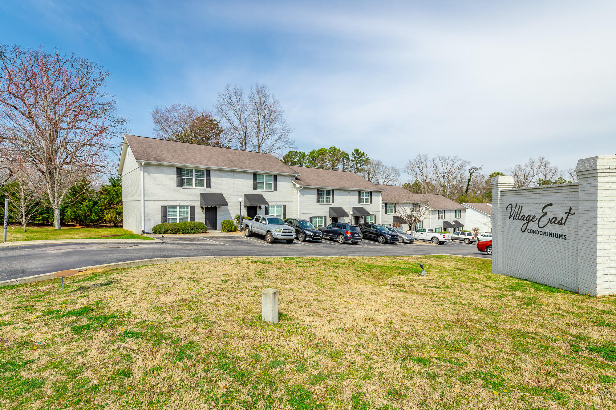 1114 Maple Tree Lane Chattanooga, TN 37421 - Photo 2 of 24 Village East-48