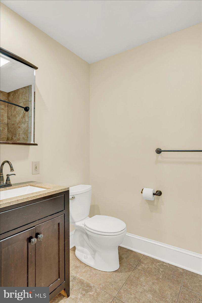 301 Boxwood Road Wilmington, DE 19804 - Photo 35 of 50 2nd Floor 2-Bedroom Apt - Bathroom