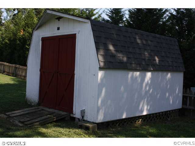 3829 River Road Hopewell, VA 23860 - Photo 7 of 12 Storage