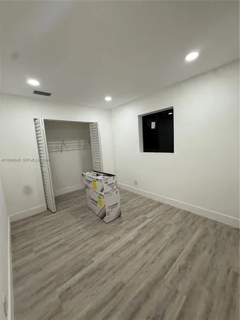 a view of a livingroom with furniture