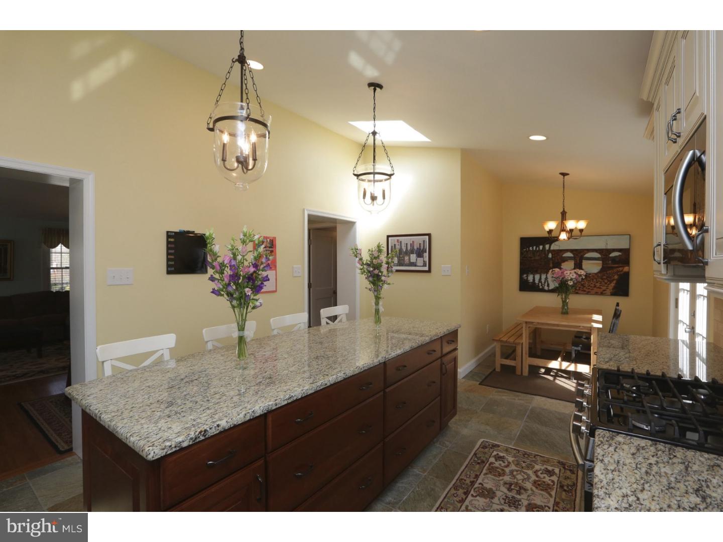 402 Crest Road Oreland, PA 19075 - Photo 5 of 25 Gallery Image 5