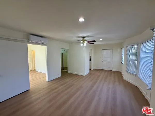 $1,995 | 221 South Kenwood Street, Unit 8, Glendale, CA 91205