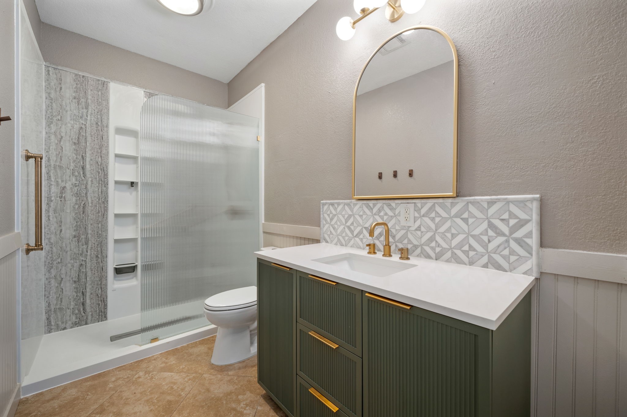 7740 Farm To Market 1462 Rosharon, TX 77583 - Photo 21 of 35 a bathroom with a sink a toilet and shower