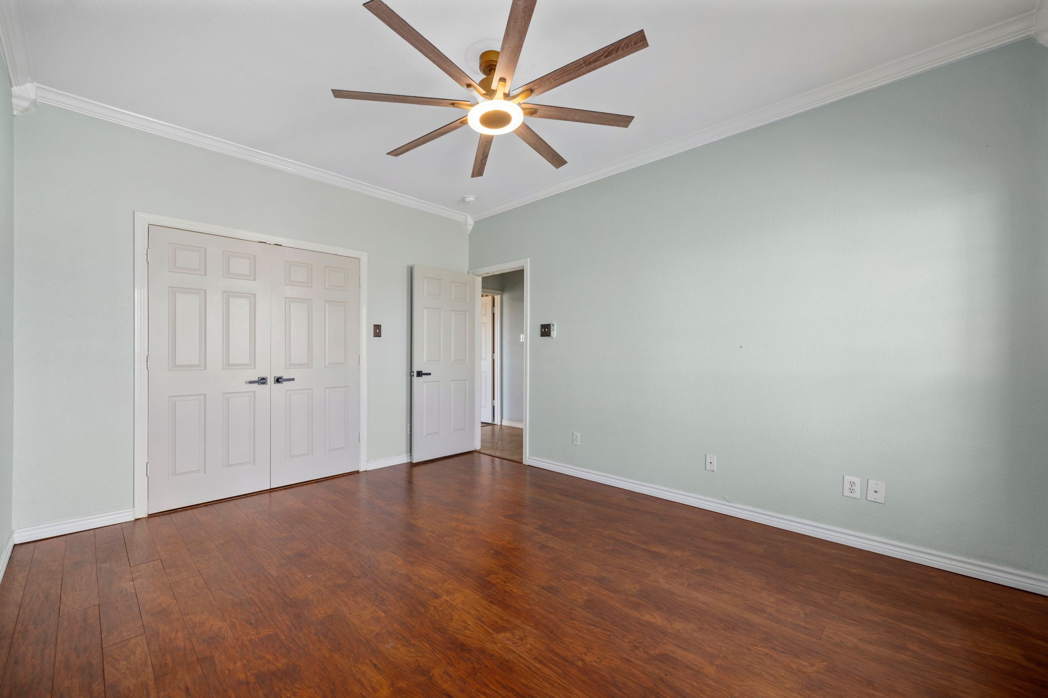 7740 Farm To Market 1462 Rosharon, TX 77583 - Photo 23 of 35 wooden floor in an empty room