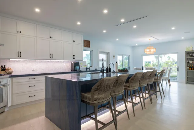 $4,200,000 | 241 12th Street, Key Colony Beach, FL 33051