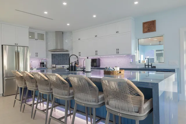 $4,200,000 | 241 12th Street, Key Colony Beach, FL 33051