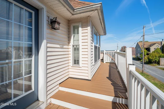 $650,000 | 105 3rd Street, Malta, NY 12866