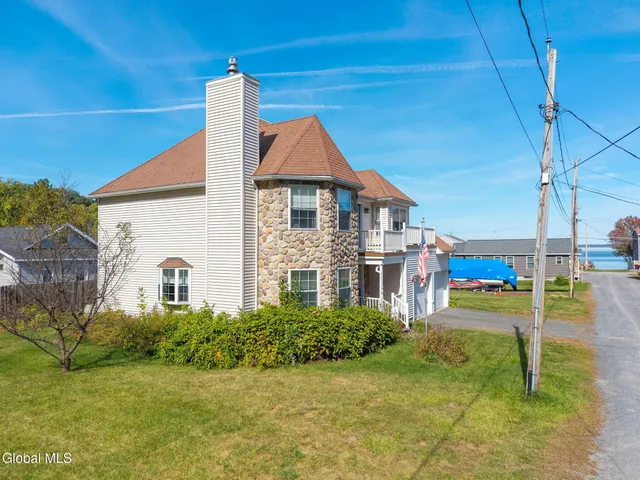 $650,000 | 105 3rd Street, Malta, NY 12866