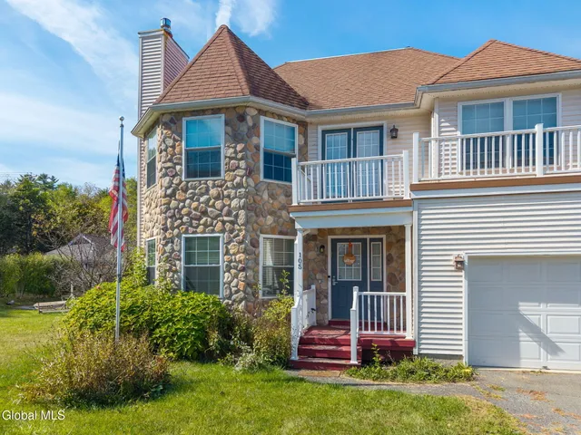 $650,000 | 105 3rd Street, Malta, NY 12866