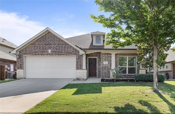 $2,300 | 300 Kelvington Drive, Anna, TX 75409