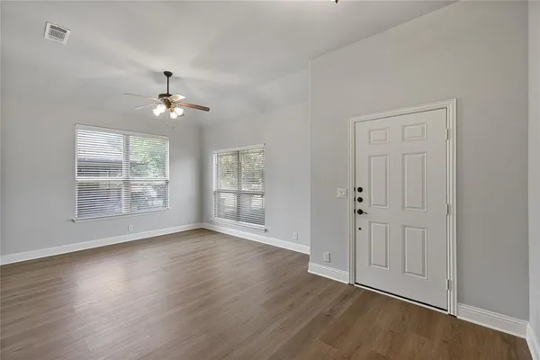 $2,300 | 300 Kelvington Drive, Anna, TX 75409