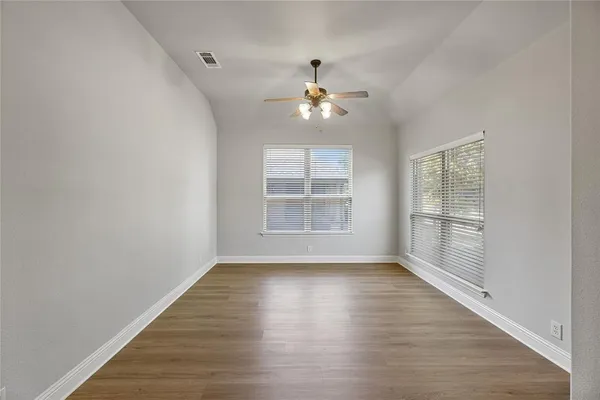 $2,300 | 300 Kelvington Drive, Anna, TX 75409