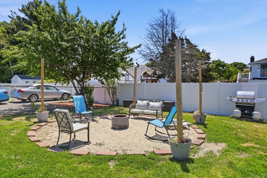 53 Gates Road Saugus, MA 01906 - Photo 33 of 42