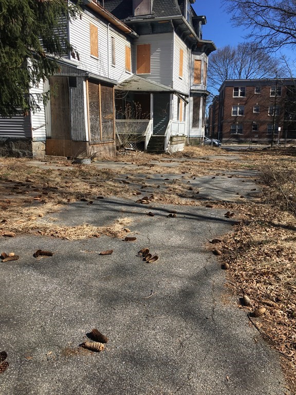 67 Perrin Street Boston, MA 02119 - Photo 9 of 20 Gallery Image 9