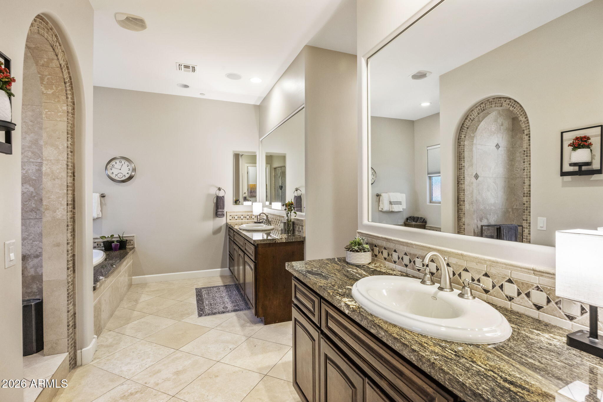 9488 East Canyon View Road Scottsdale, AZ 85255 - Photo 25 of 38 Primary Dual Vanities