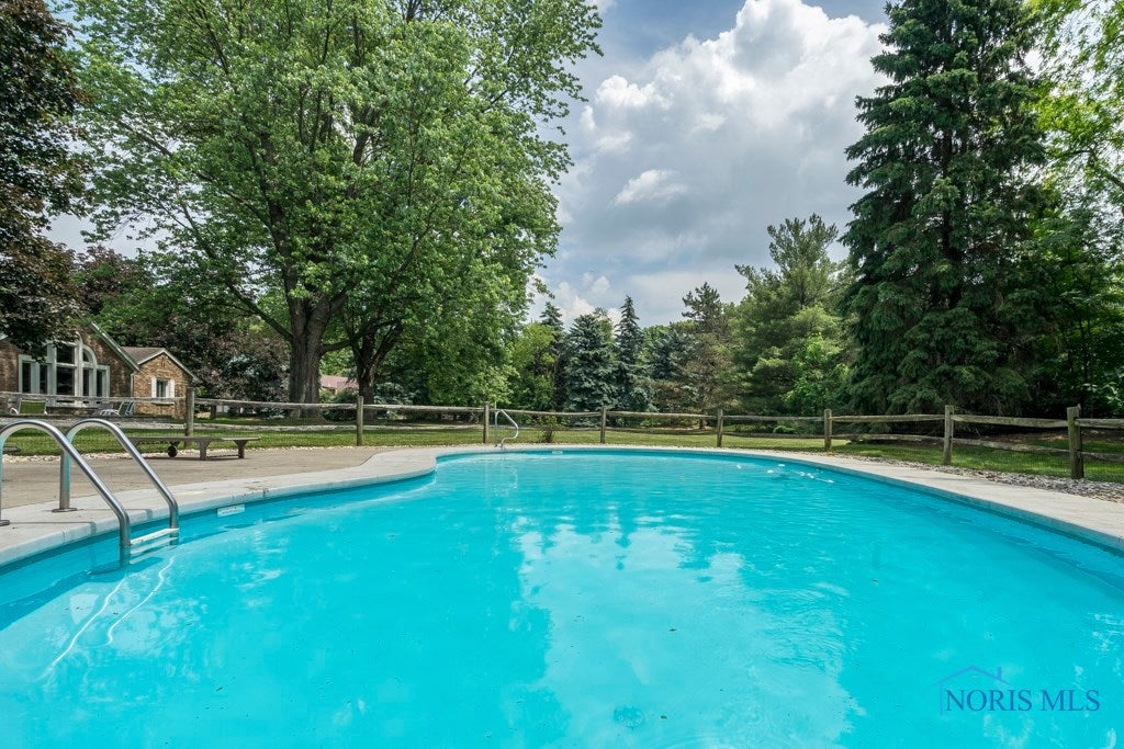 7341 Salisbury Road Maumee, OH 43537 - Photo 29 of 31 Gallery Image 29