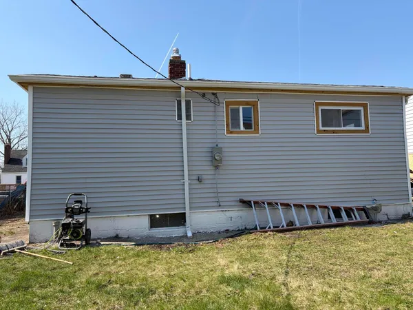 $90,000 | 17870 Yonka Street, Hamtramck, MI 48212