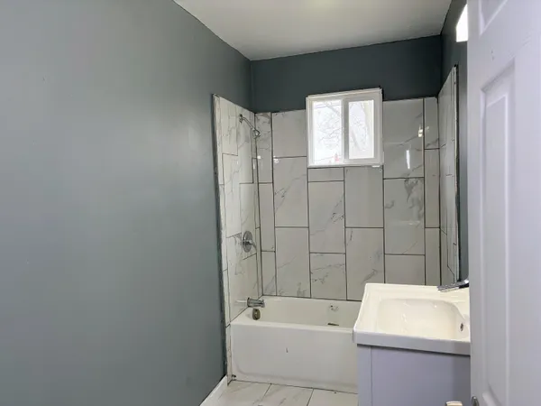 $90,000 | 17870 Yonka Street, Hamtramck, MI 48212