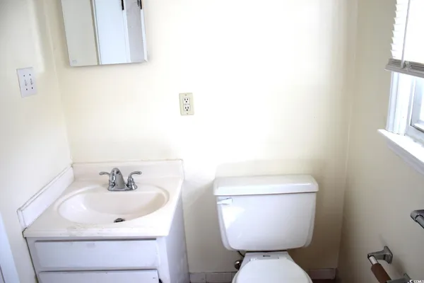 $975 | 1500 Chester Street, Unit 3, Myrtle Beach, SC 29577