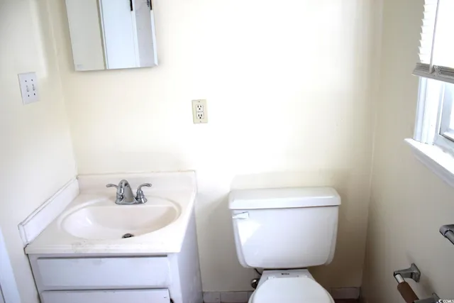 $975 | 1500 Chester Street, Unit 3, Myrtle Beach, SC 29577