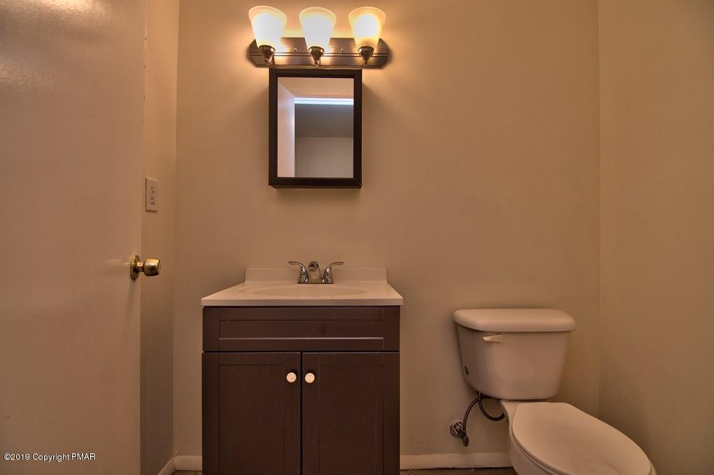 563 Edelweiss Road East Stroudsburg, PA 18302 - Photo 29 of 43 LL Bath