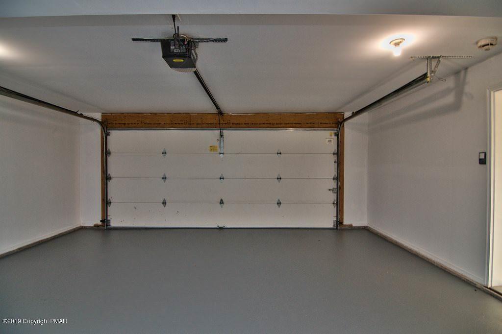 563 Edelweiss Road East Stroudsburg, PA 18302 - Photo 33 of 43 Garage