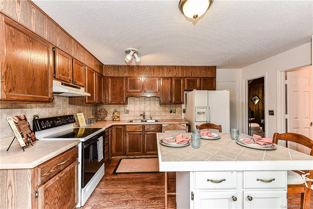 2709 Burnt Mill Road Charlotte, NC 28210 - Photo 13 of 22 Gallery Image 13