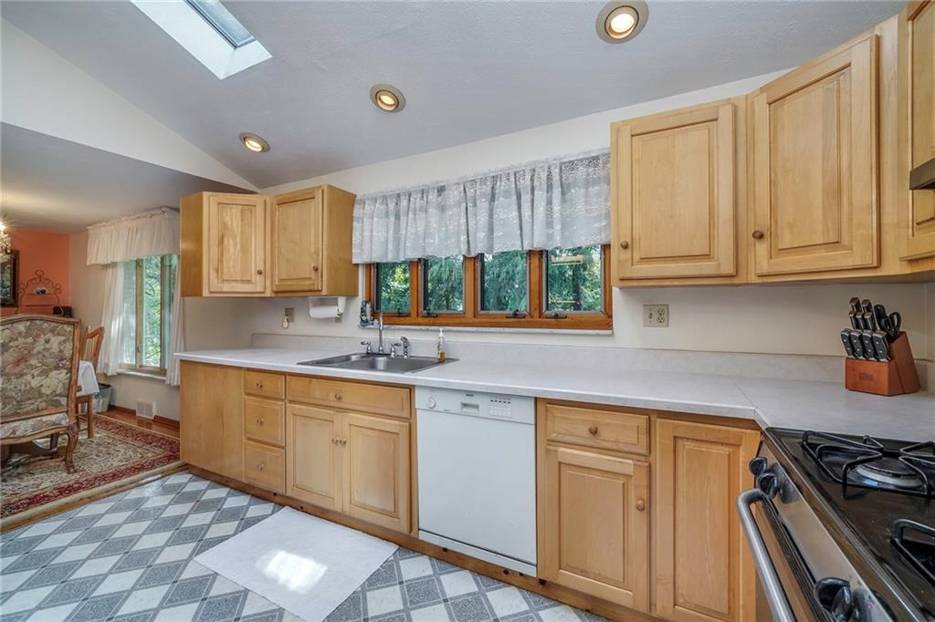 105 Sharp Road White Oak, PA 15131 - Photo 13 of 25 Gallery Image 13