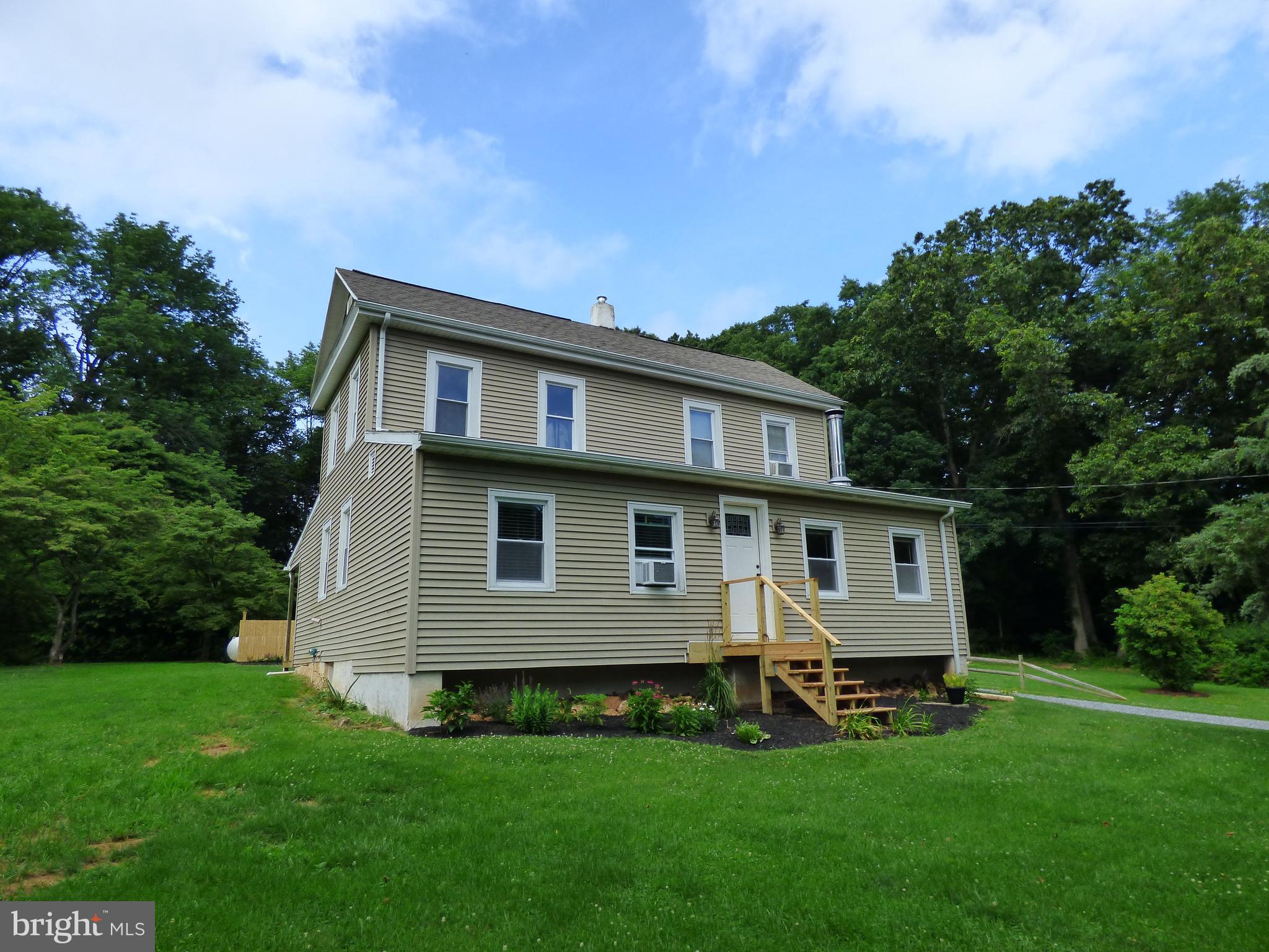 Exterior Front has new steps