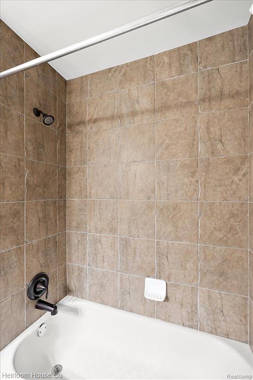 45926 South Stonewood Road Canton, MI 48187 - Photo 40 of 73