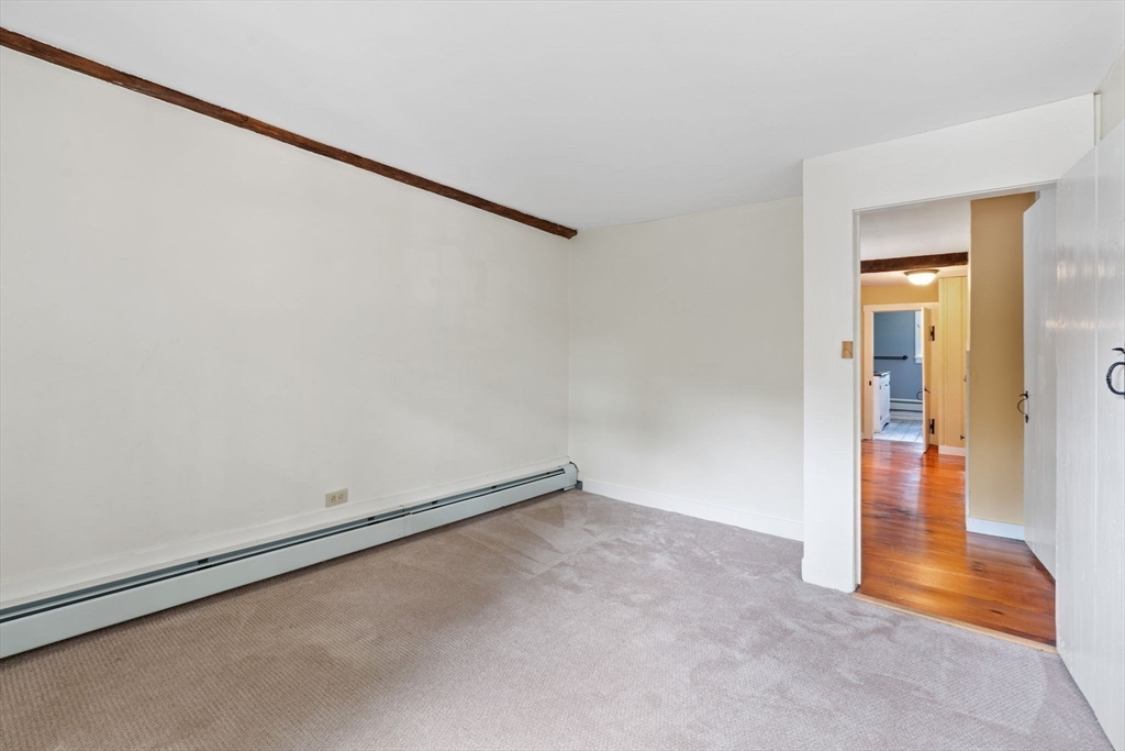 132 Maple Avenue Atkinson, NH 03811 - Photo 24 of 41 an empty room with closet